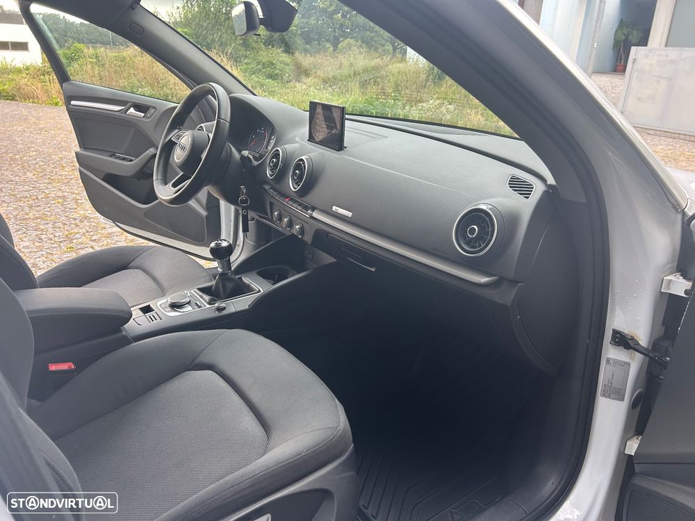Audi A3 Limousine 1.6 TDI Sport - 19