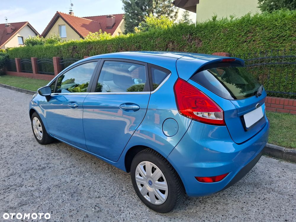 Ford Fiesta 1.25 Silver X - 26