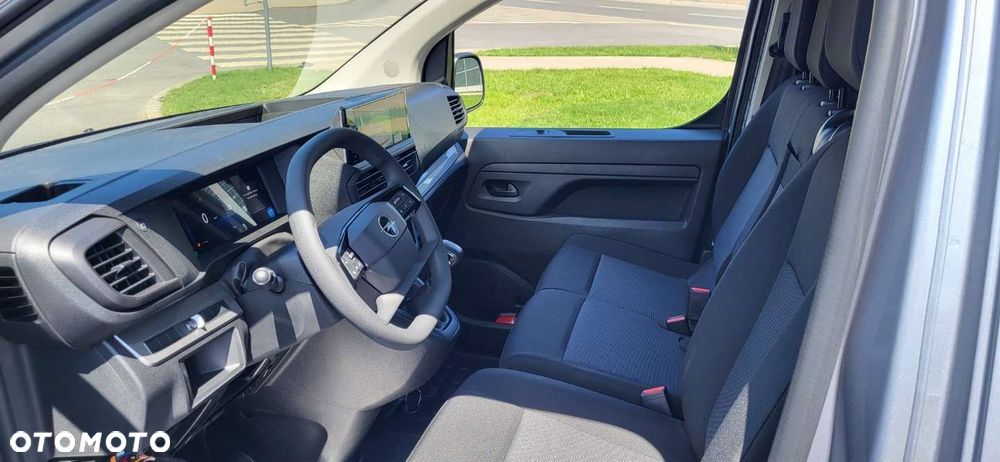 Opel Vivaro L2   2,2D 150 KM - 6