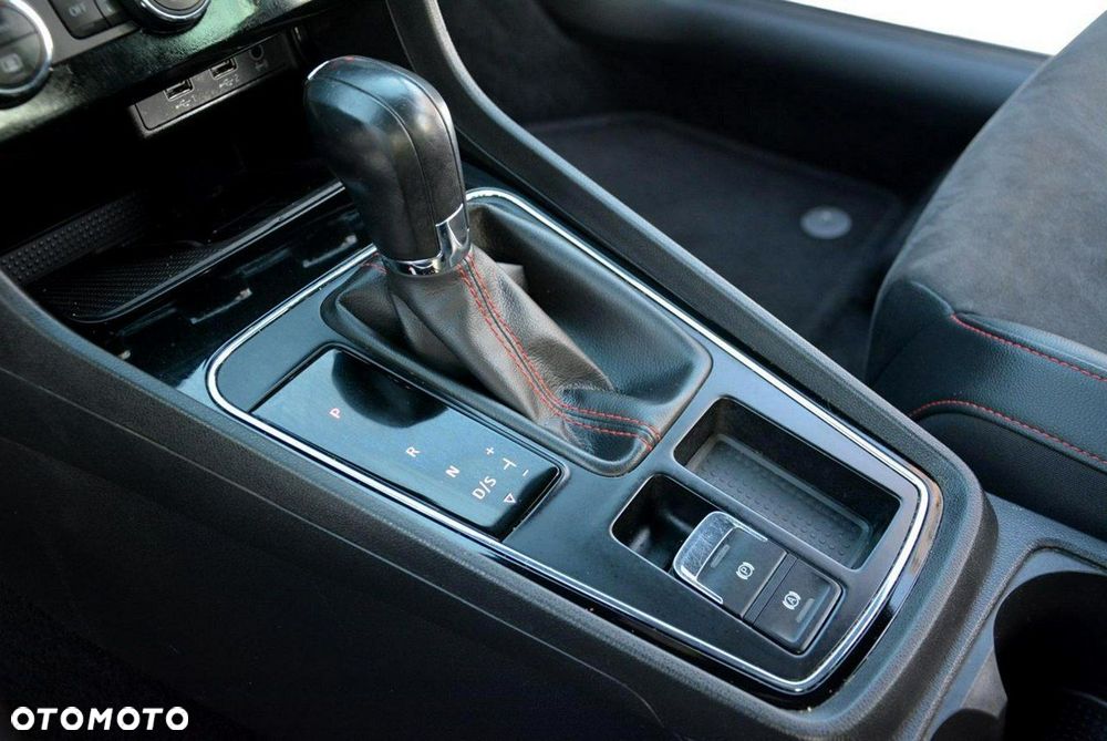 Seat Leon 2.0 TDI DSG FR Plus - 32