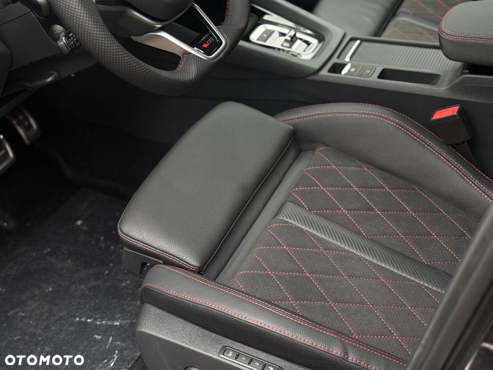 Skoda Octavia 2.0 TSI RS DSG - 18