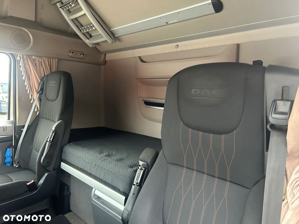 DAF XF 106 480 MEGA / NOWY VTG i KLOCKI ZMIENIONE W DBK / DO WGLĄDU FAKTURA / LOW DECK / POLSKI SALON / TYLKO 553 613 KM PRZEBIEGU / ŚREDNIE SPALANIE 26.5 L !! - 27