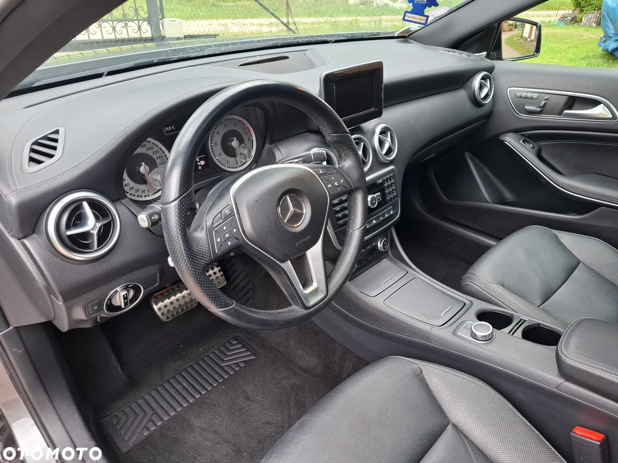 Mercedes-Benz Klasa A 200 7G-DCT AMG Line - 14