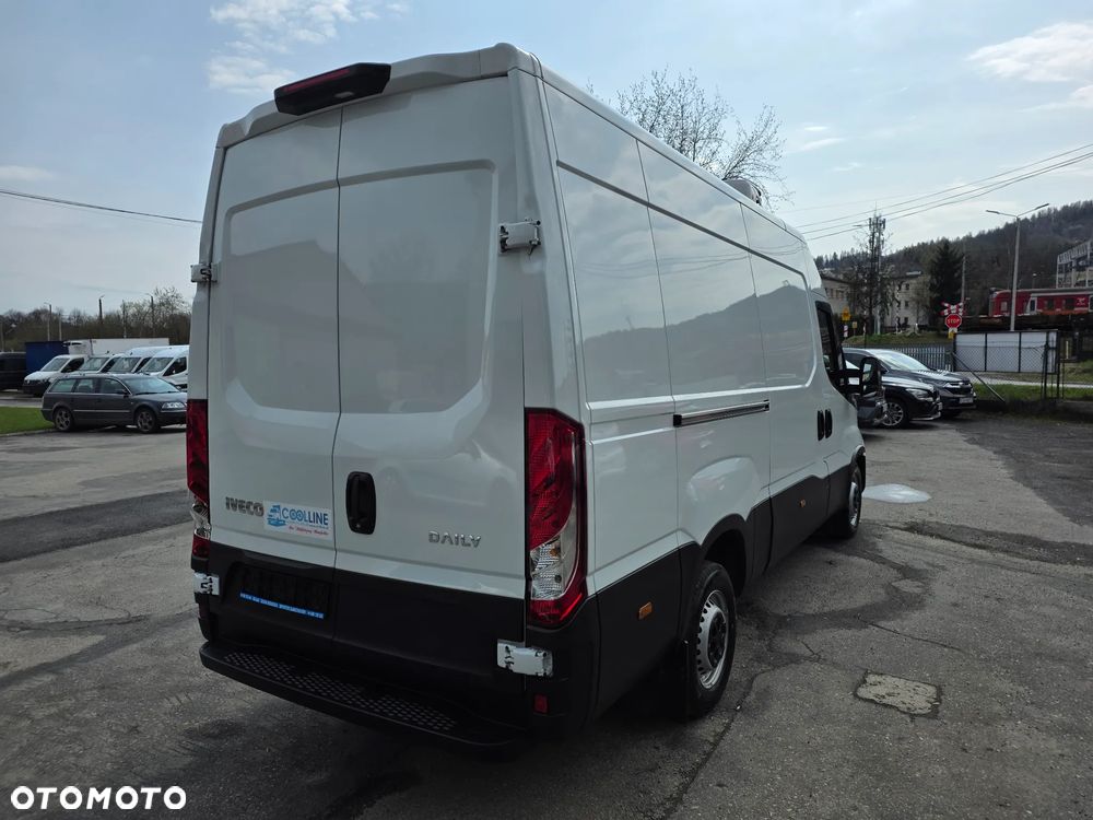 Iveco 35S16 Chłodnia CARIRER 350 xarios rej.03/2024 km40000 automat - 21