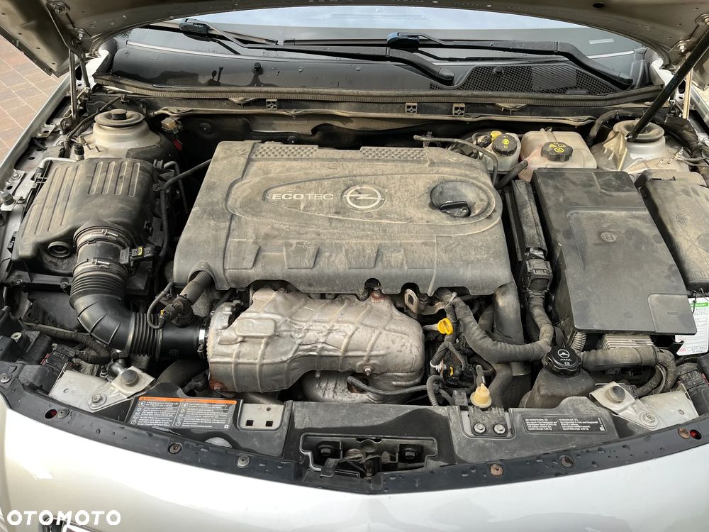 Opel Insignia 2.0 CDTI - 9
