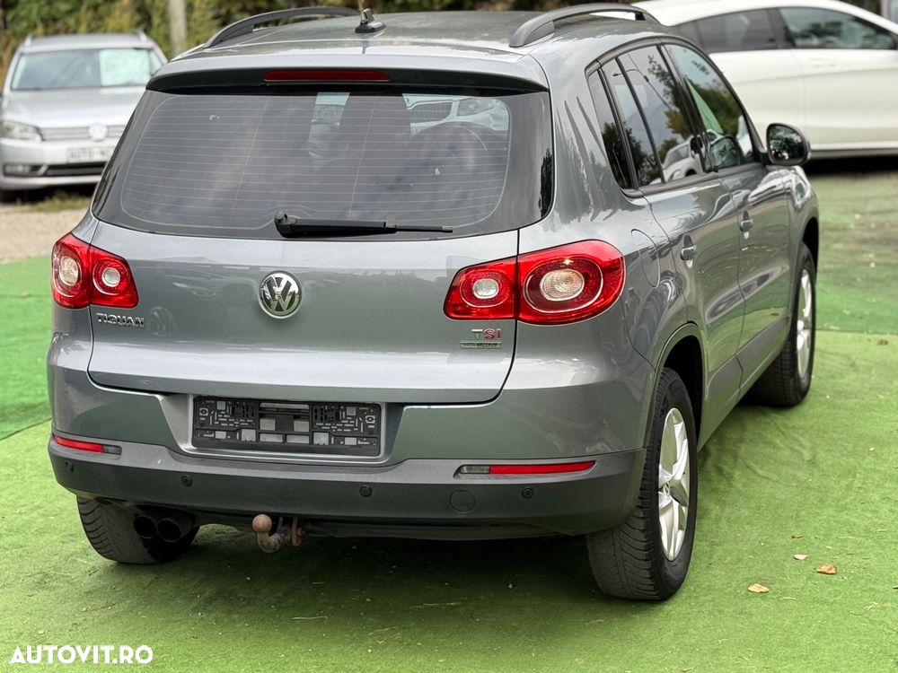 Volkswagen Tiguan - 10