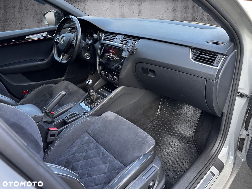 Skoda Octavia 2.0 TSI RS Challenge 245 - 12