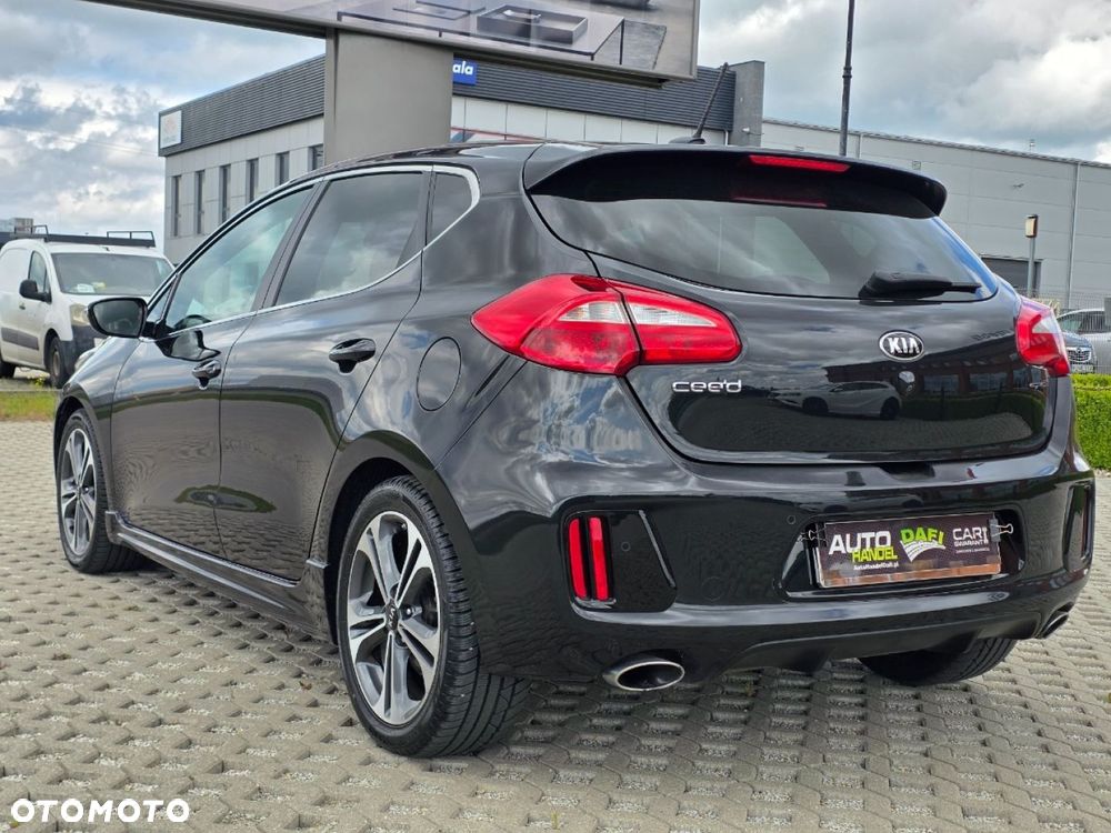 Kia Ceed - 5