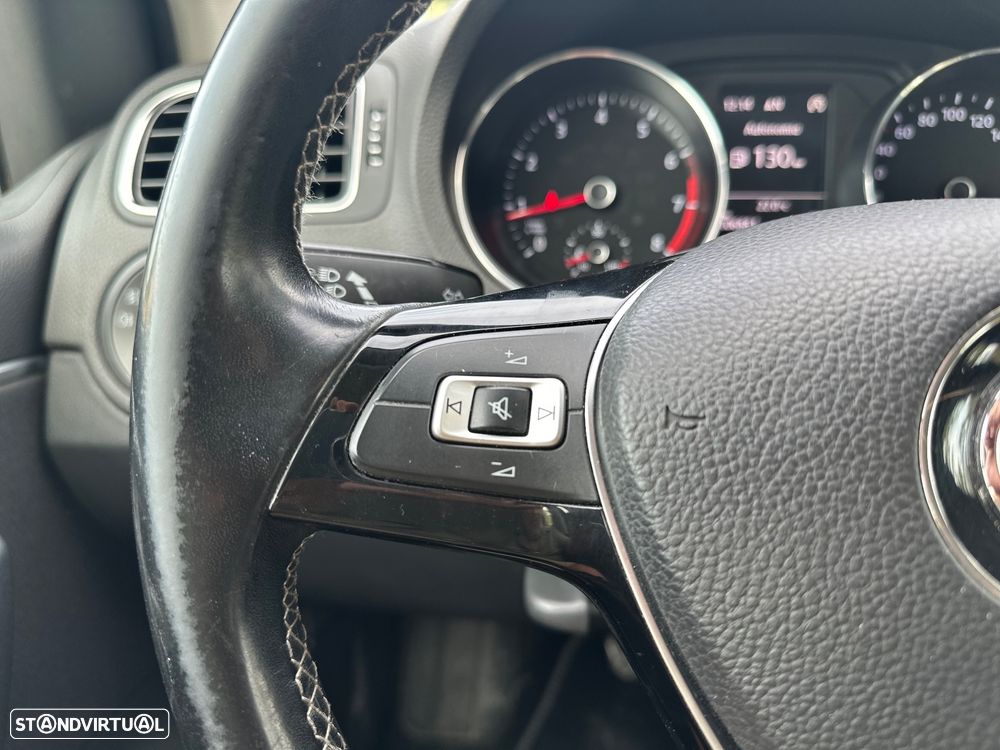 VW Polo 1.0 Trendline - 35