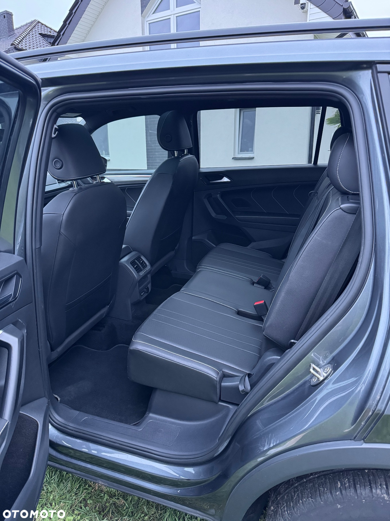 Volkswagen Tiguan - 9