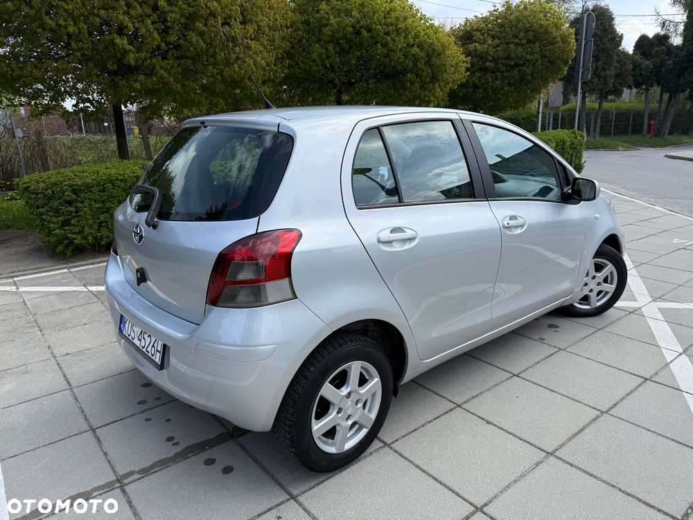 Toyota Yaris 1.33 VVT-i Cool+ - 17