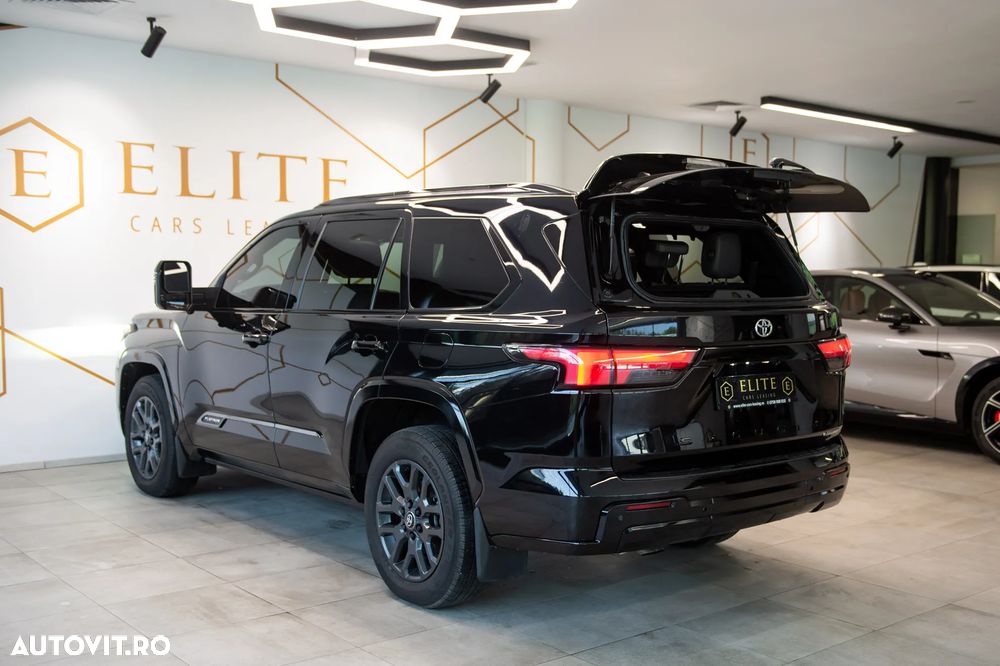 Toyota Sequoia - 5