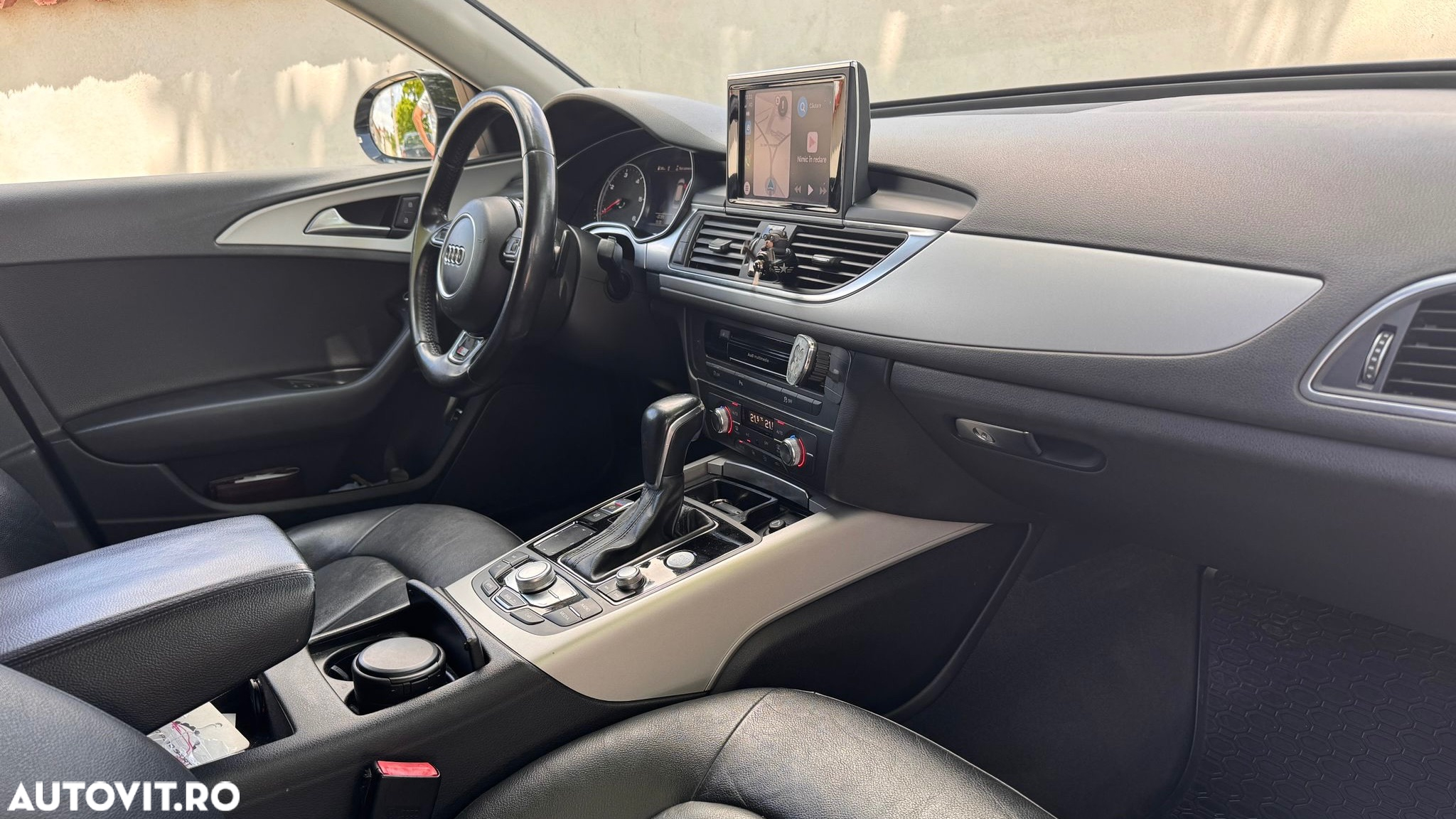 Audi A6 Avant 2.0 TDI Ultra S tronic - 11