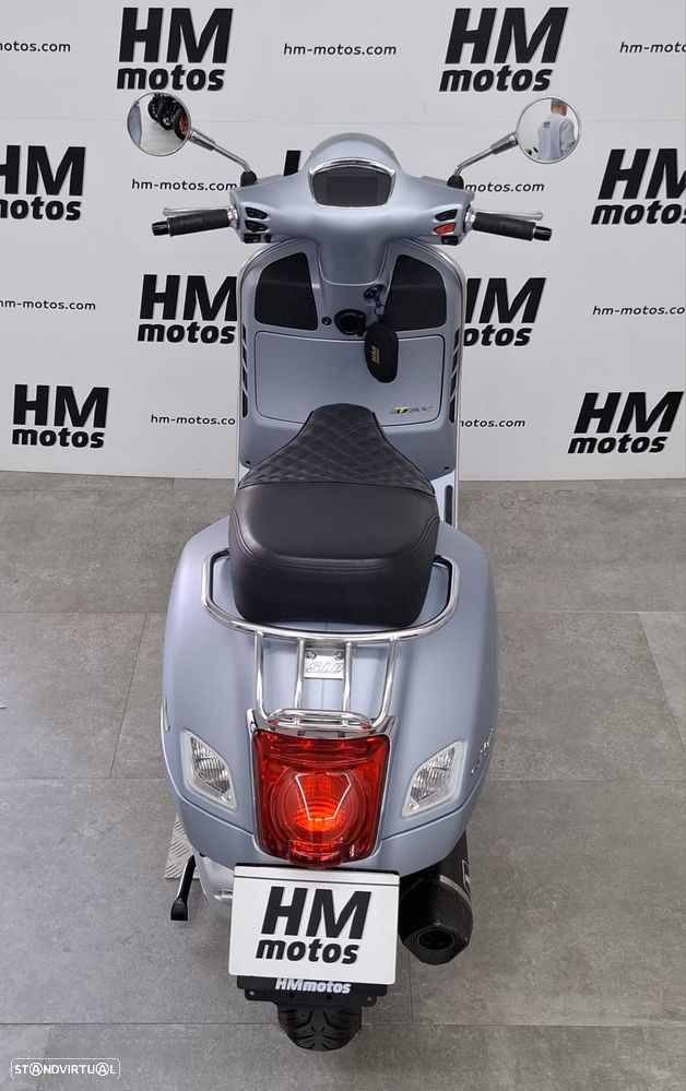 Vespa GTS Super TECH - 7