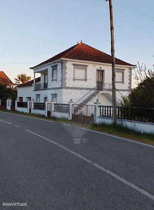 Moradia T6 para venda - Grande imagem: 2/30