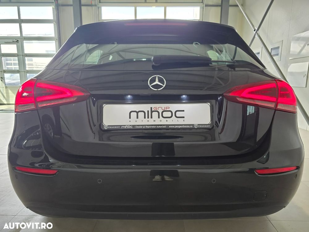 Mercedes-Benz A 180 Sedan 7G-DCT Style - 4