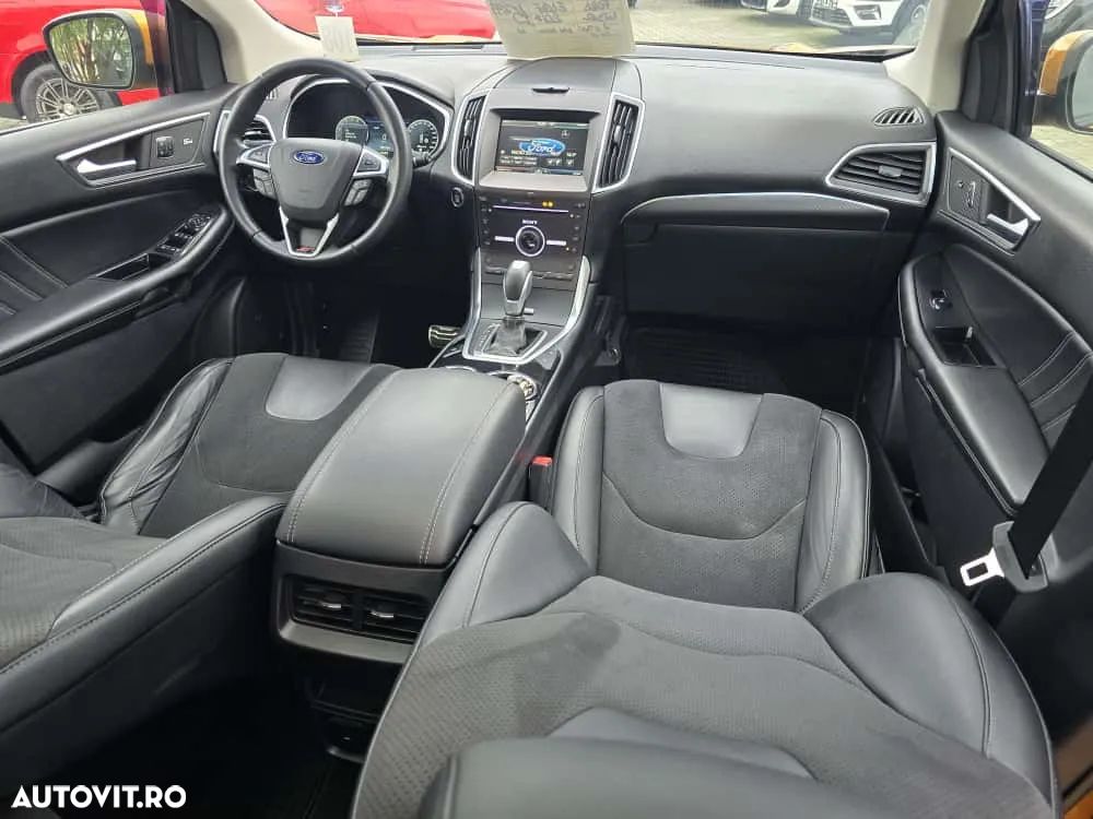 Ford Edge - 10