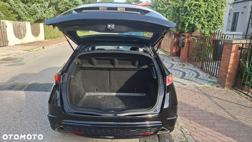 Honda Civic 1.8 Executive - 10