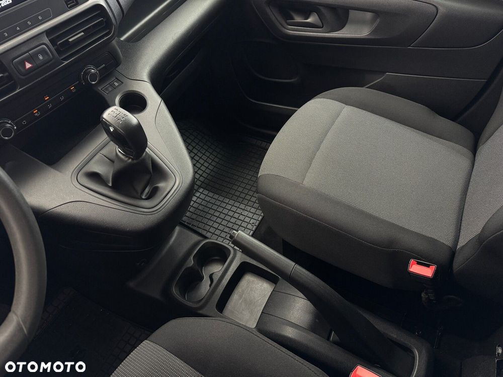 Opel Combo Enjoy - 25