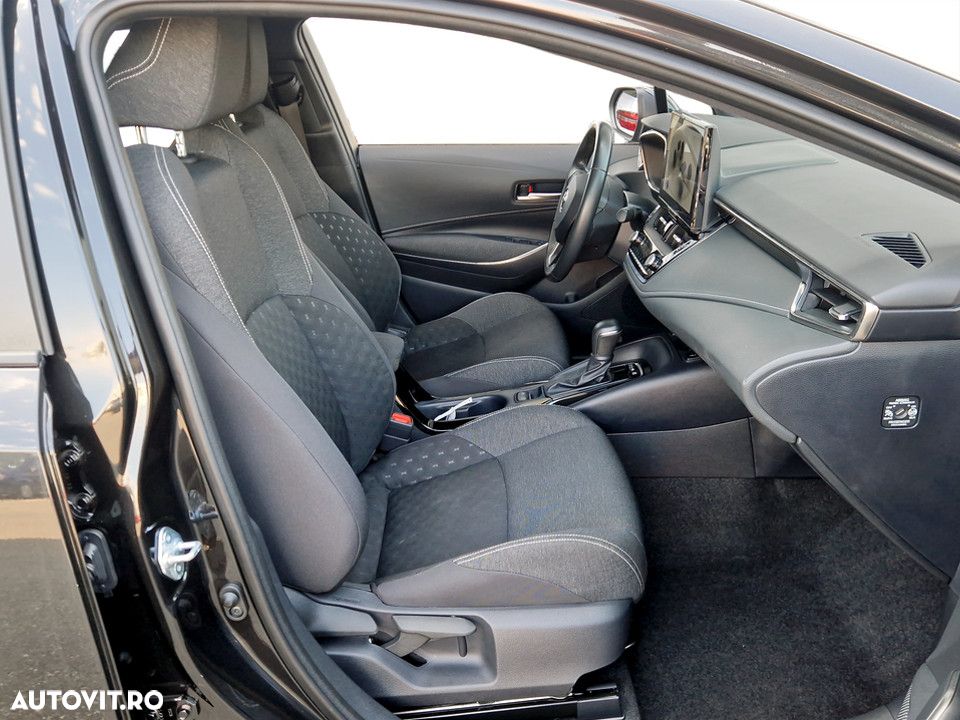 Toyota Corolla - 10