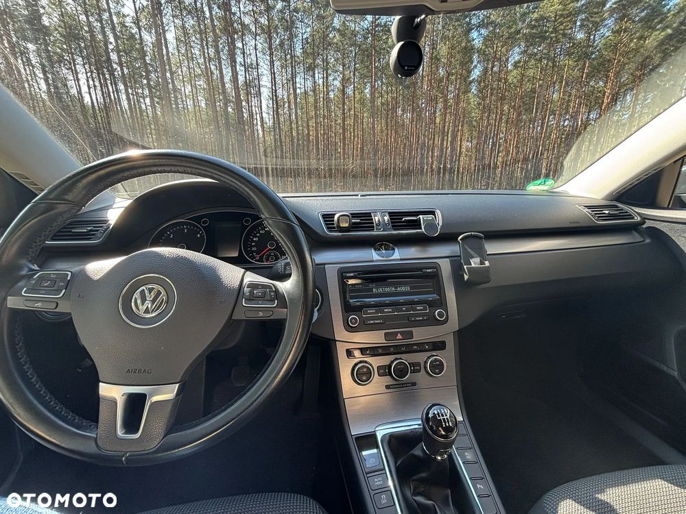 Volkswagen Passat 2.0 TDI BlueMotion Technology Highline - 12