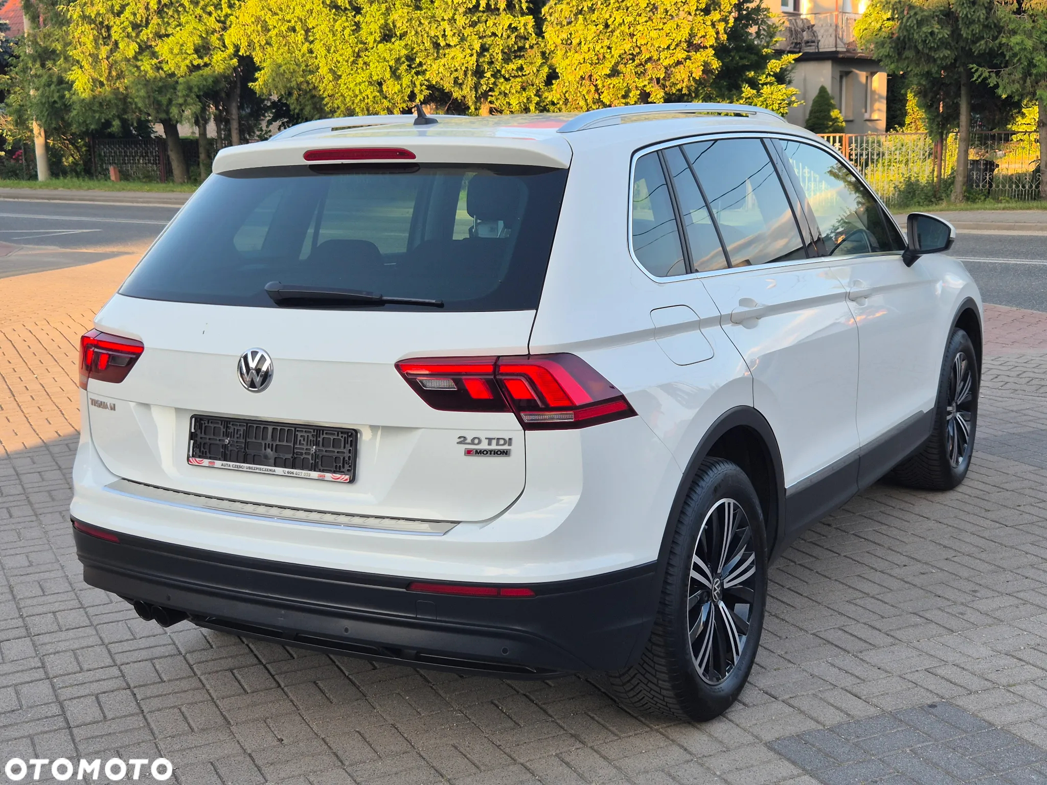 Volkswagen Tiguan 2.0 TDI SCR 4MOTION (BlueMotion Techn.) DSG Highline - 9