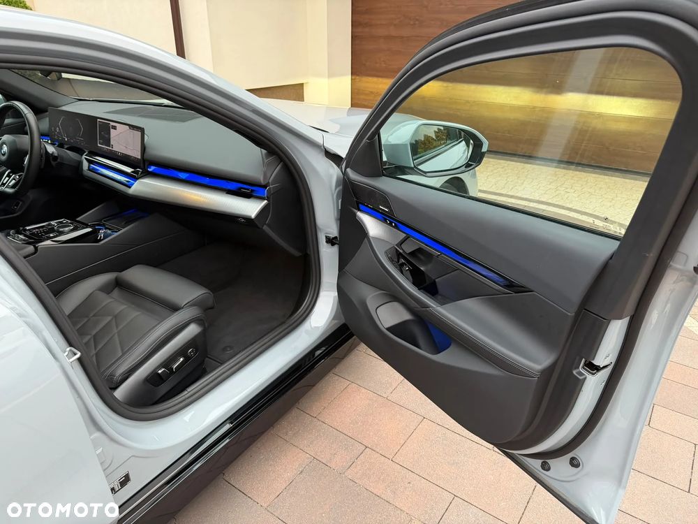 BMW Seria 5 - 13