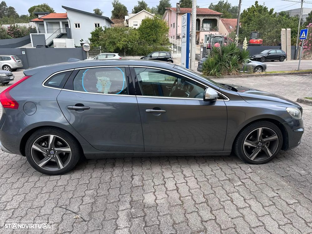Volvo V40 1.6 D2 R-Design - 2