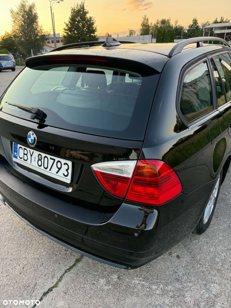 BMW Seria 3 318d DPF - 5