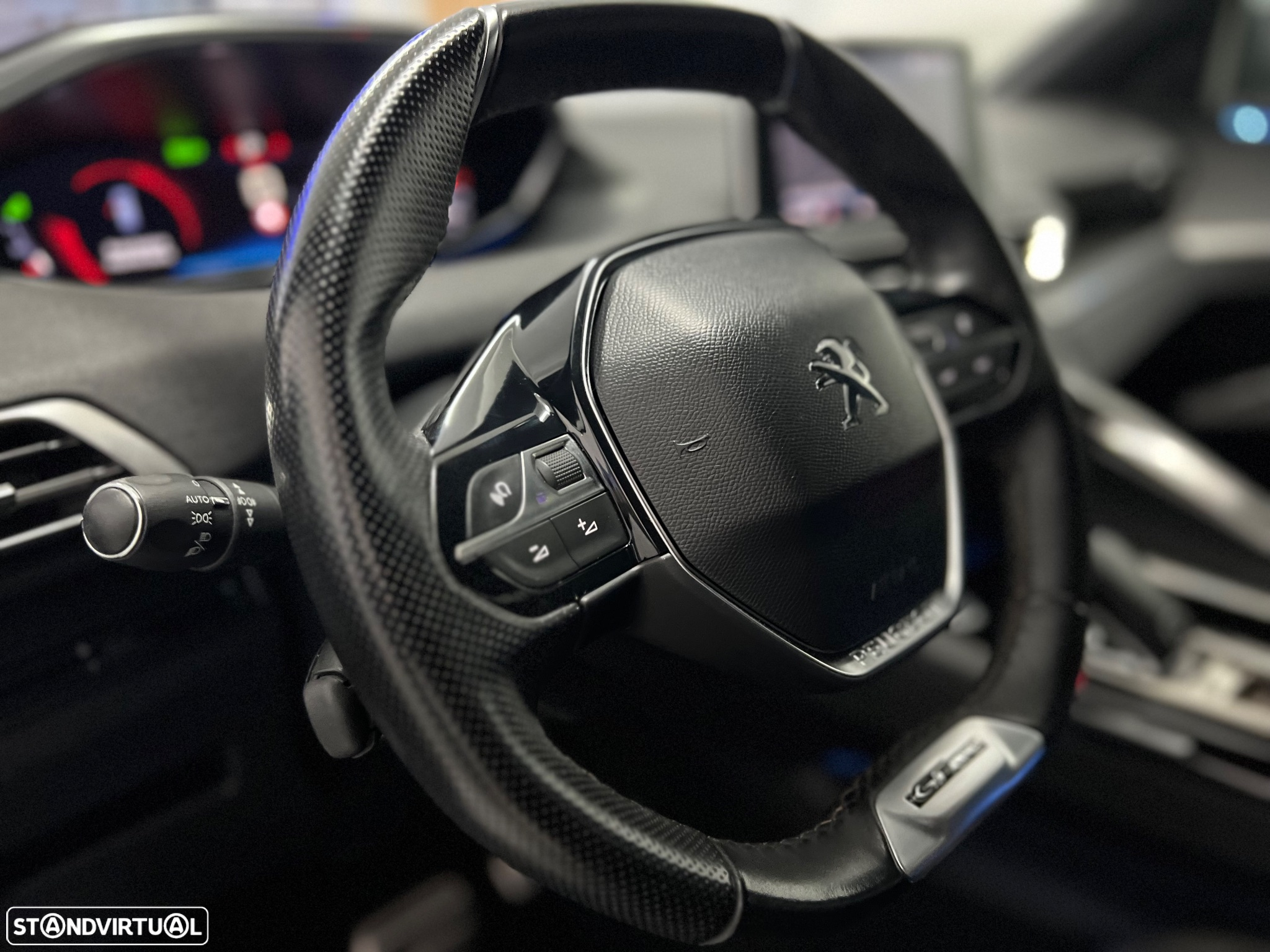 Peugeot 5008 1.5 BlueHDi GT Line EAT8 - 32