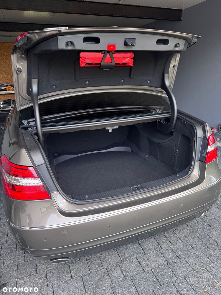 Mercedes-Benz Klasa E 350 CDI 4-Matic BlueEff Avantgarde - 13