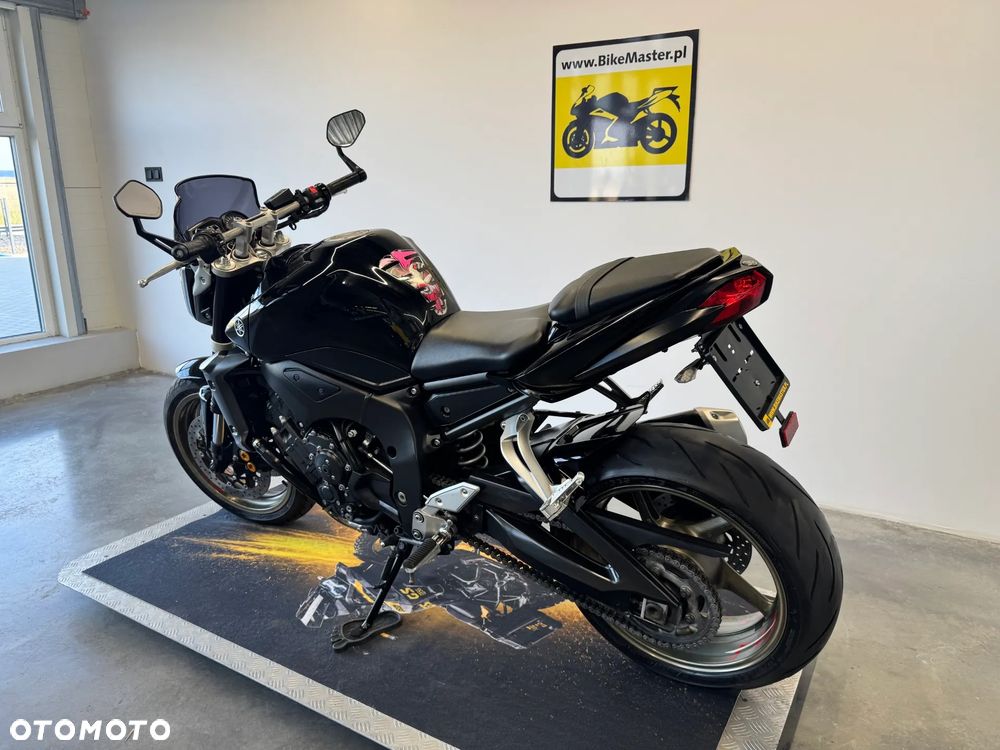 Yamaha FZ - 6