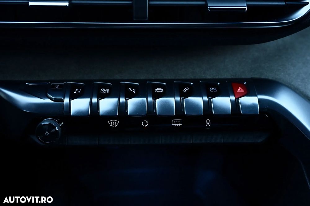 Peugeot 5008 2.0 BlueHDI s&s EAT8 GT - 34