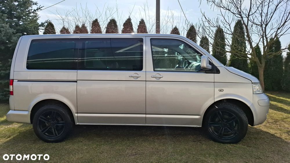 Volkswagen Multivan - 8