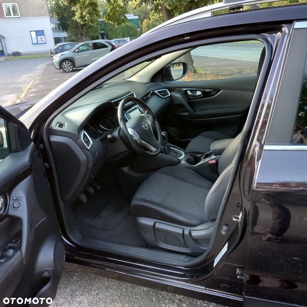 Nissan Qashqai 1.6 DCi N-Connecta - 18