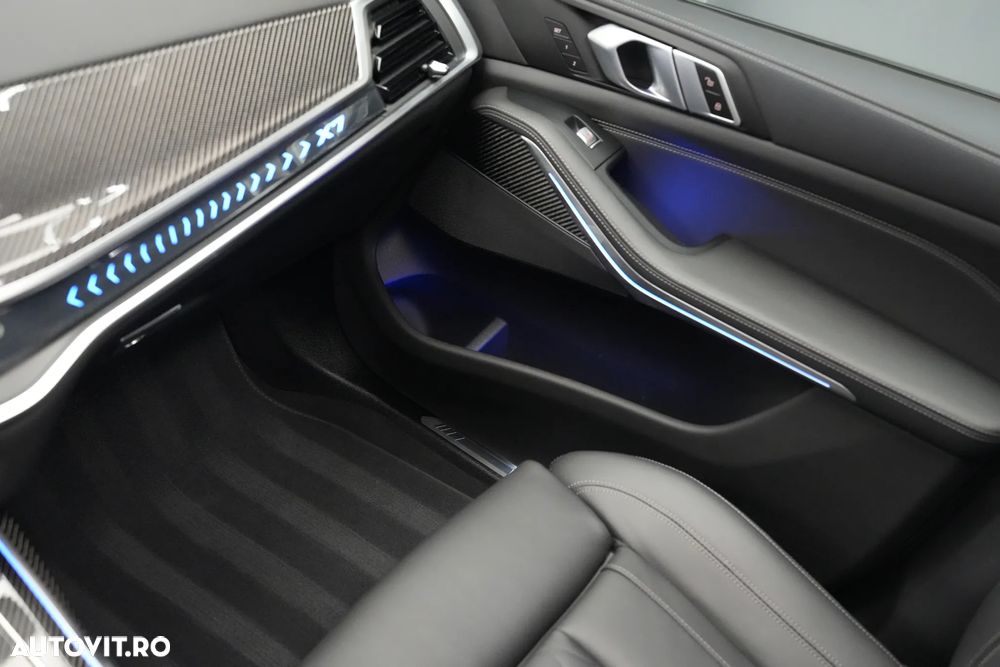 BMW X7 xDrive40d AT MHEV - 29