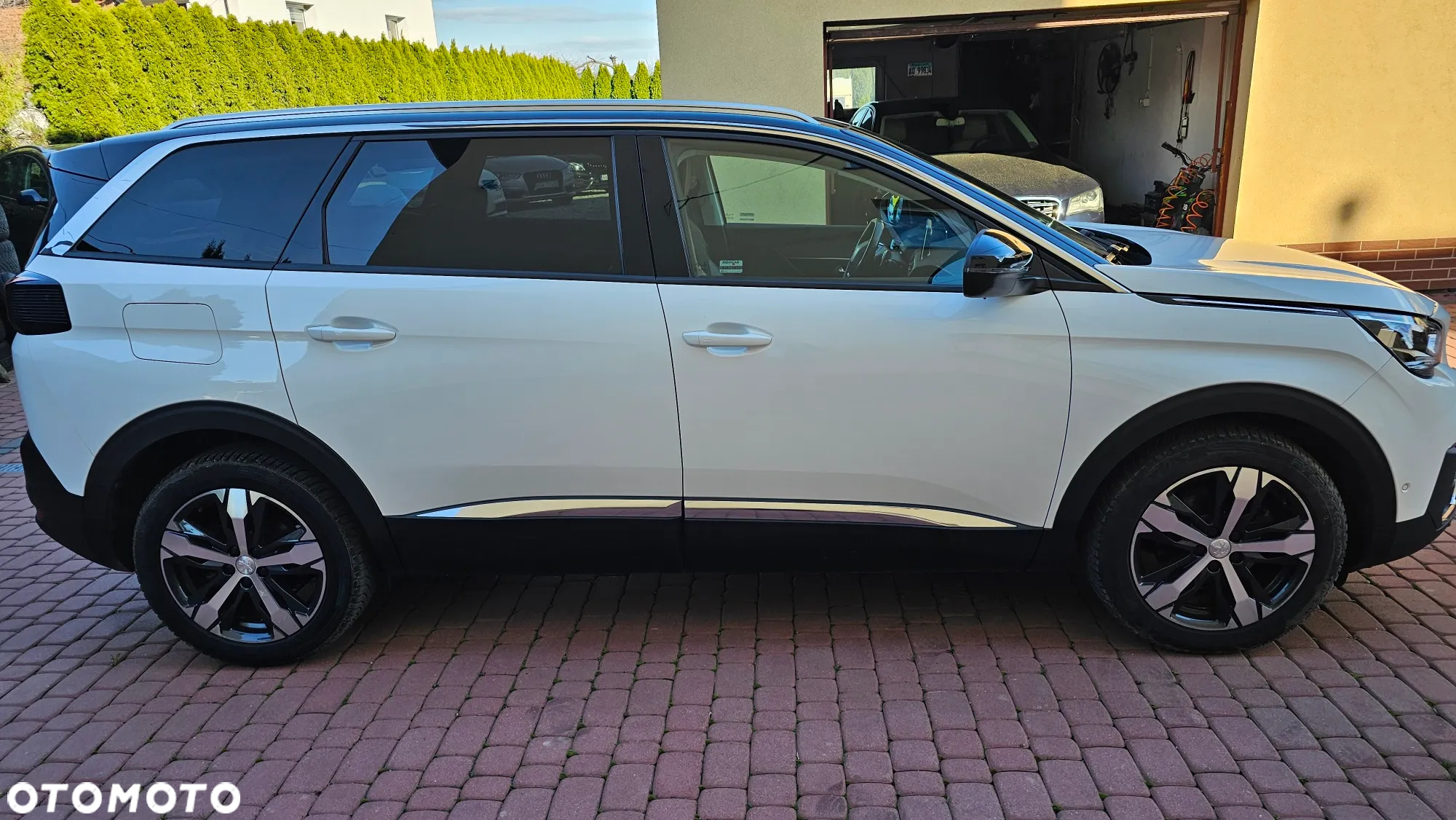 Peugeot 5008 1.5 BlueHDi Allure Pack S&S EAT8 - 19