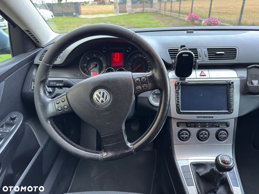 Volkswagen Passat - 10