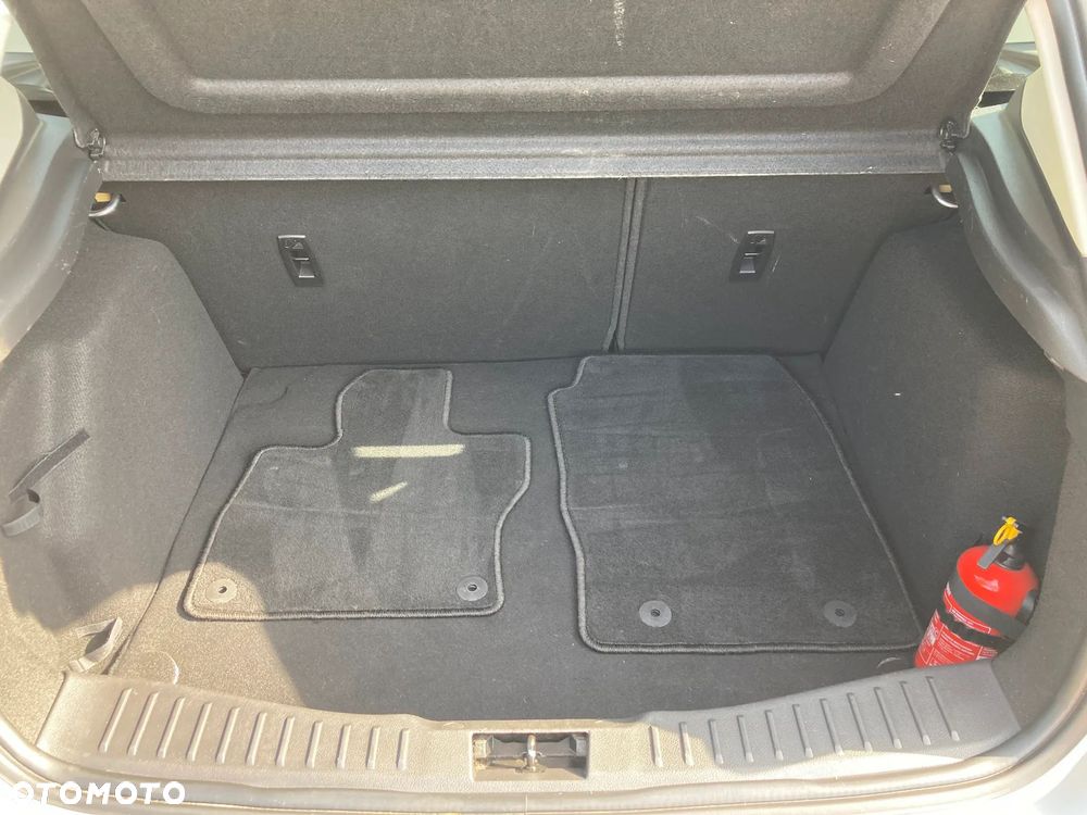Ford Focus 1.5 TDCi SYNC Edition - 21