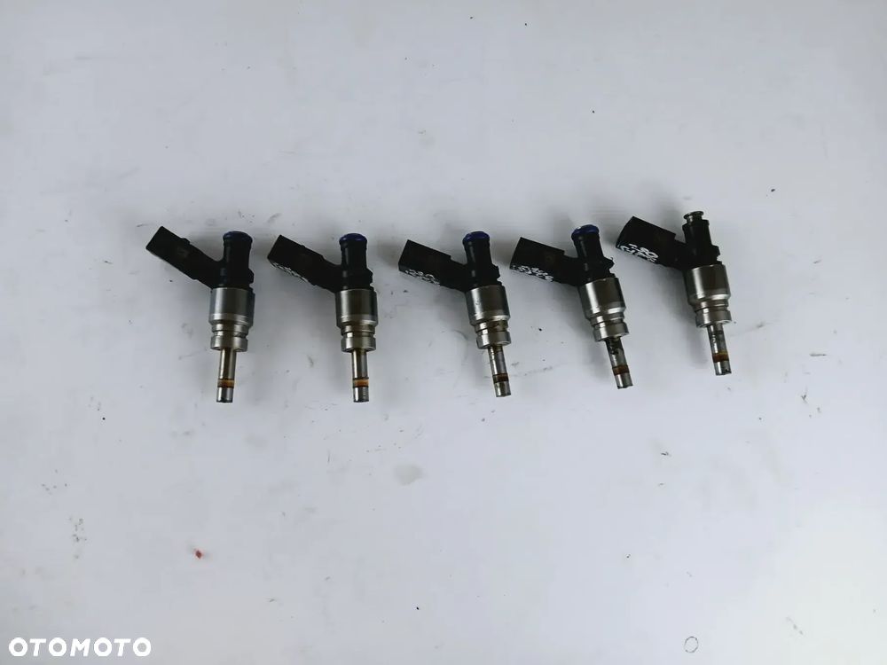 Wtrysk Wtryskiwacz Paliwa Benzyny 06E906036C Audi - 1