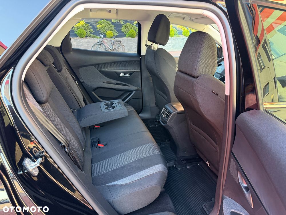 Peugeot 3008 BlueHDi 130 Stop & Start Allure Business-Paket - 25