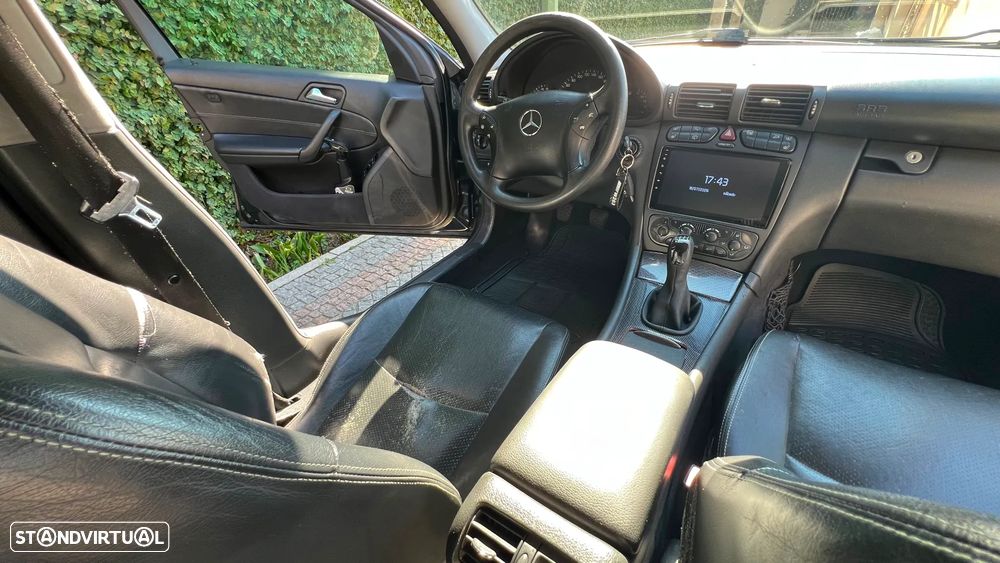 Mercedes-Benz C 220 T CDI Classic - 24