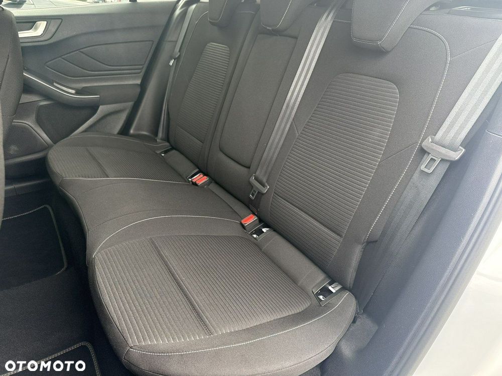Ford Focus - 18