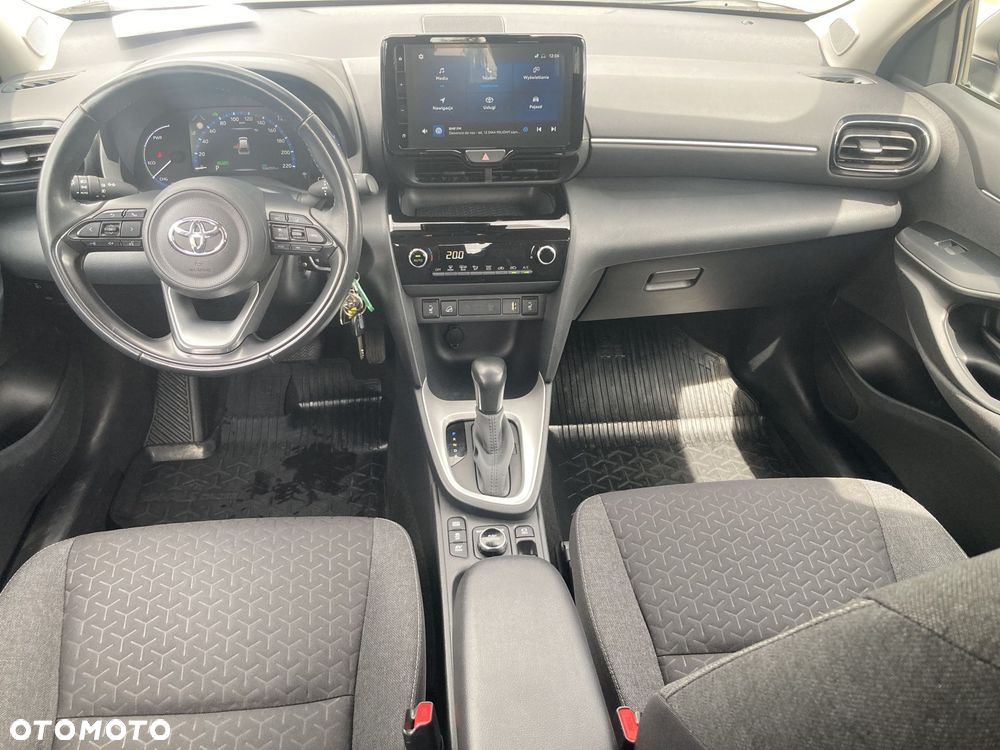 Toyota Yaris Cross Hybrid 1.5 Comfort 4x4 - 12