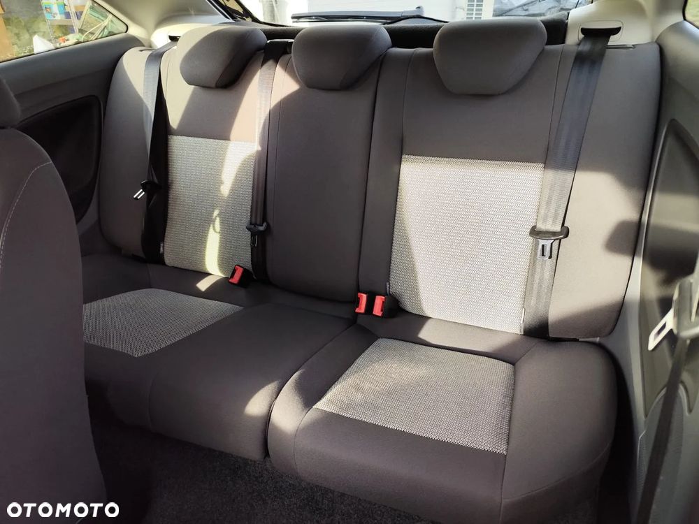 Seat Ibiza SC 1.4 16V Style - 22