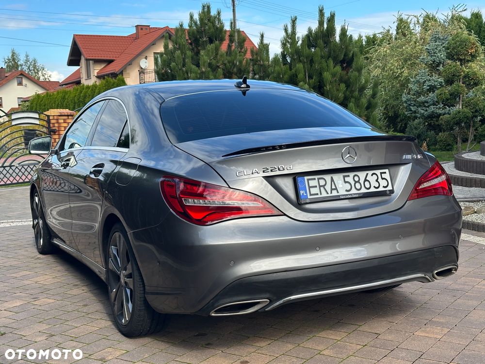 Mercedes-Benz CLA 220 d 7G-DCT Urban - 16