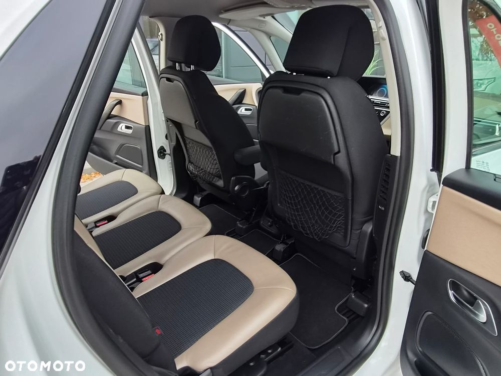 Citroën C4 Picasso e-HDi 115 Attraction - 25