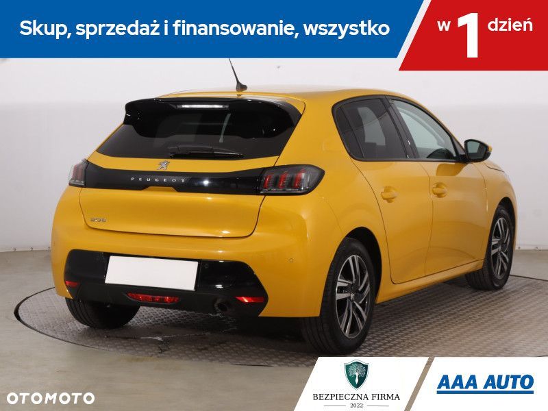 Peugeot 208 - 7