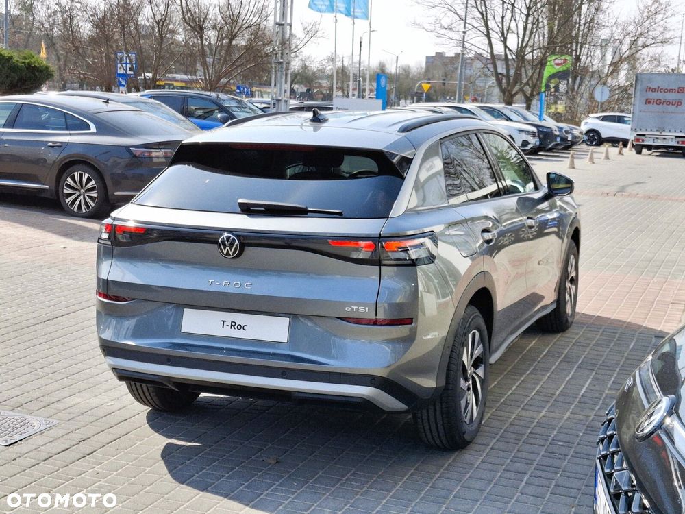 Volkswagen T-Roc - 7