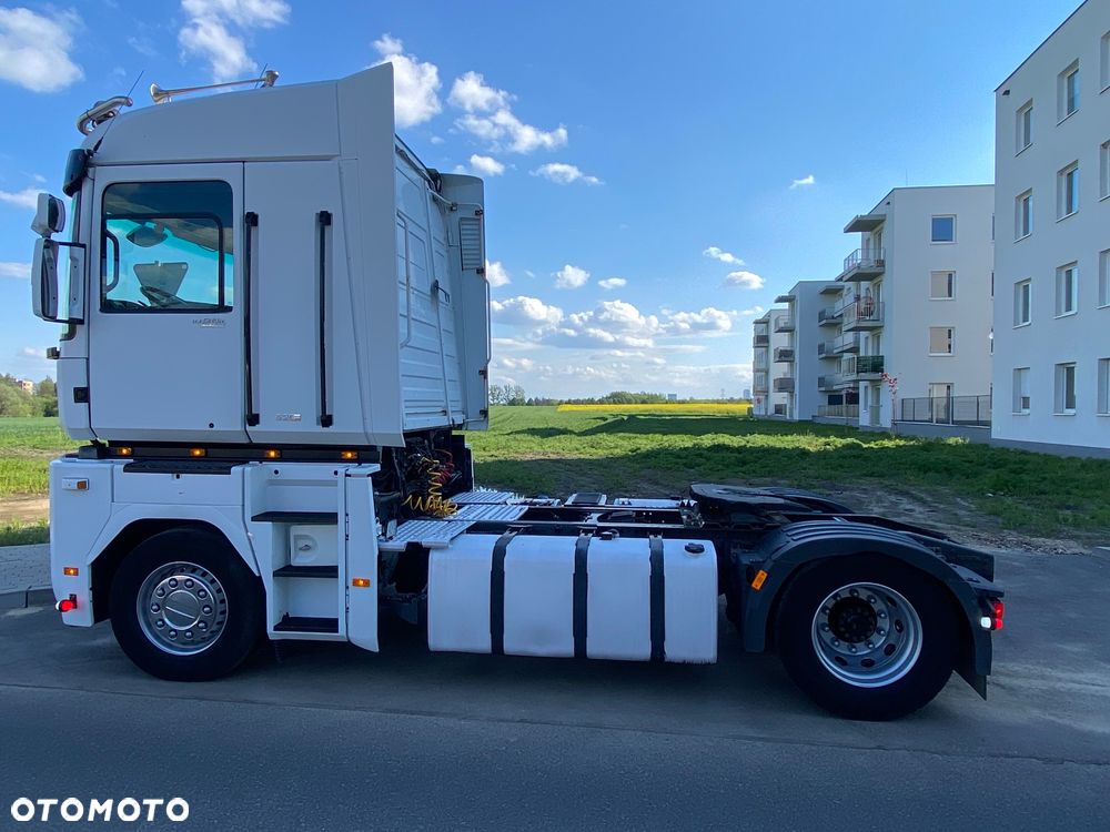 Renault Magnum 520 DXI - 5